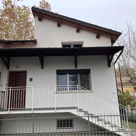 Casa Nuova E Spaziosa In Centro Villa
