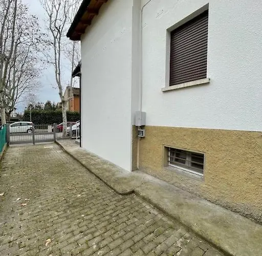 Casa Nuova E Spaziosa In Centro