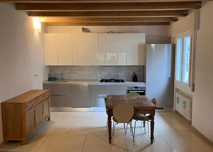 Casa Nuova E Spaziosa In Centro * Медичина